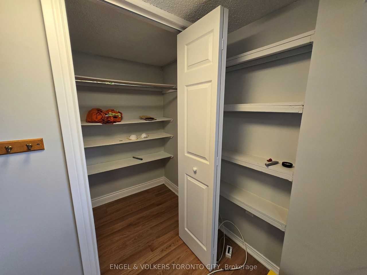 209 Septonne Ave - Photo 6 of 10