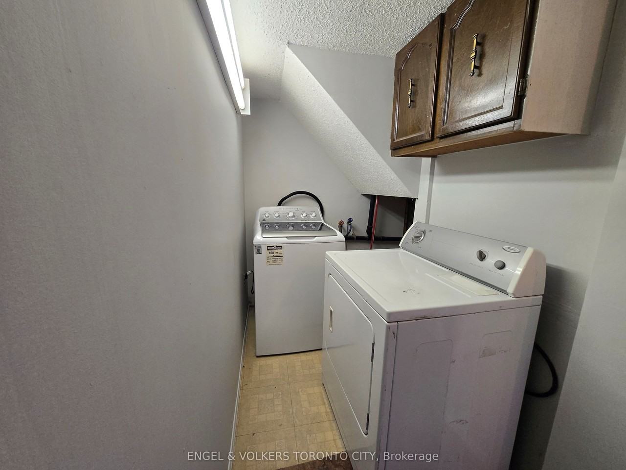 209 Septonne Ave - Photo 7 of 10