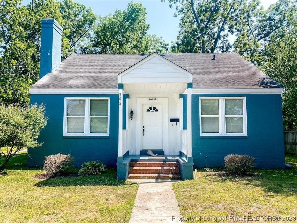 302 E 13th St - Photo 2 of 22