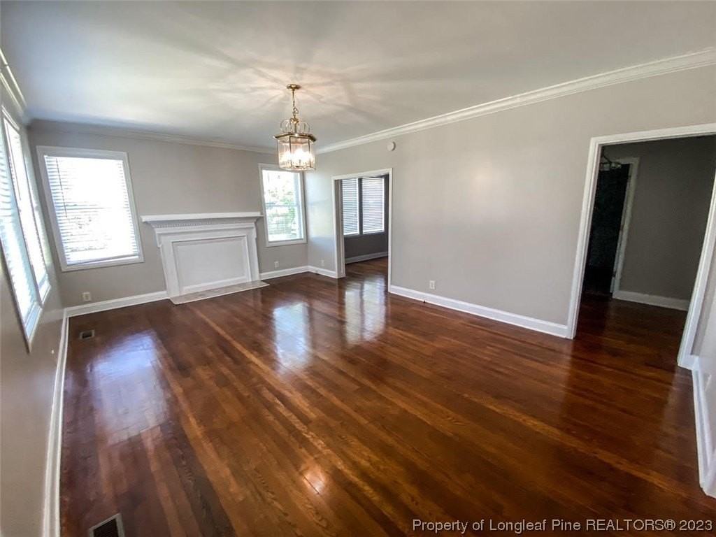 302 E 13th St - Photo 4 of 22