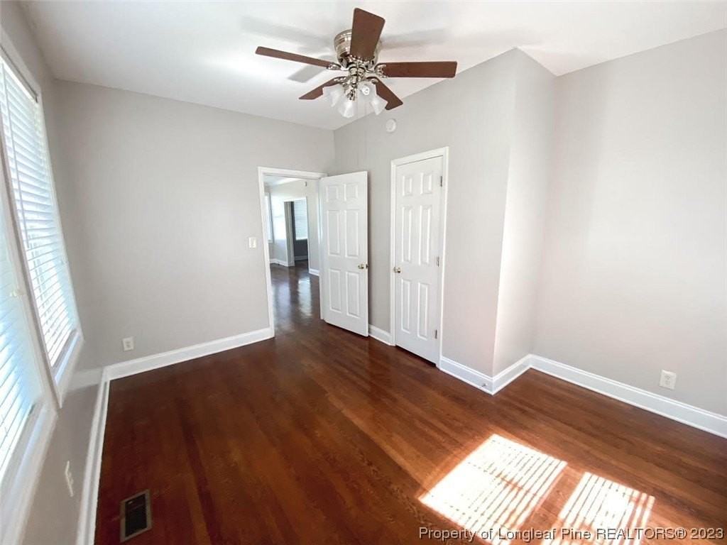 302 E 13th St - Photo 6 of 22