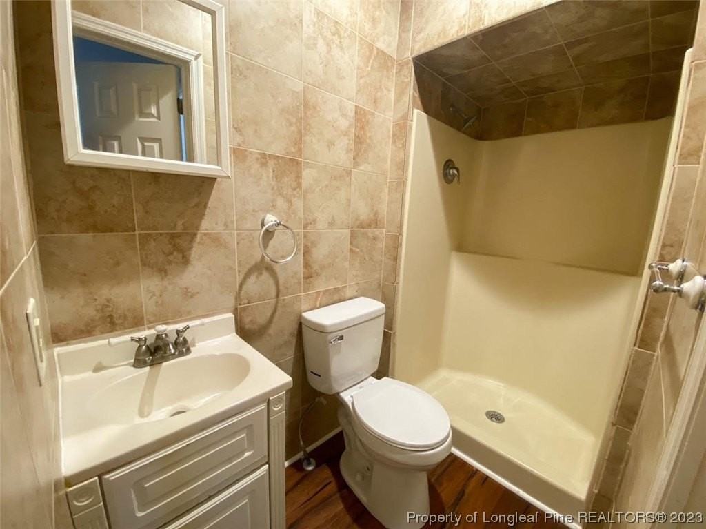 302 E 13th St - Photo 7 of 22