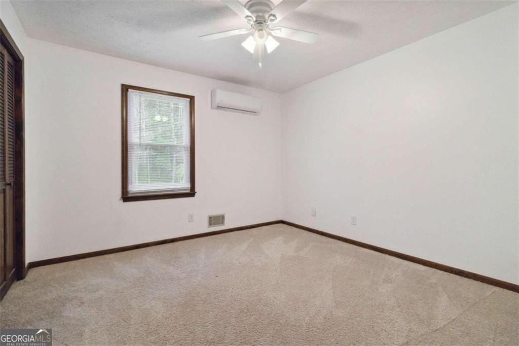 3040 Land Rd - Photo 4 of 19