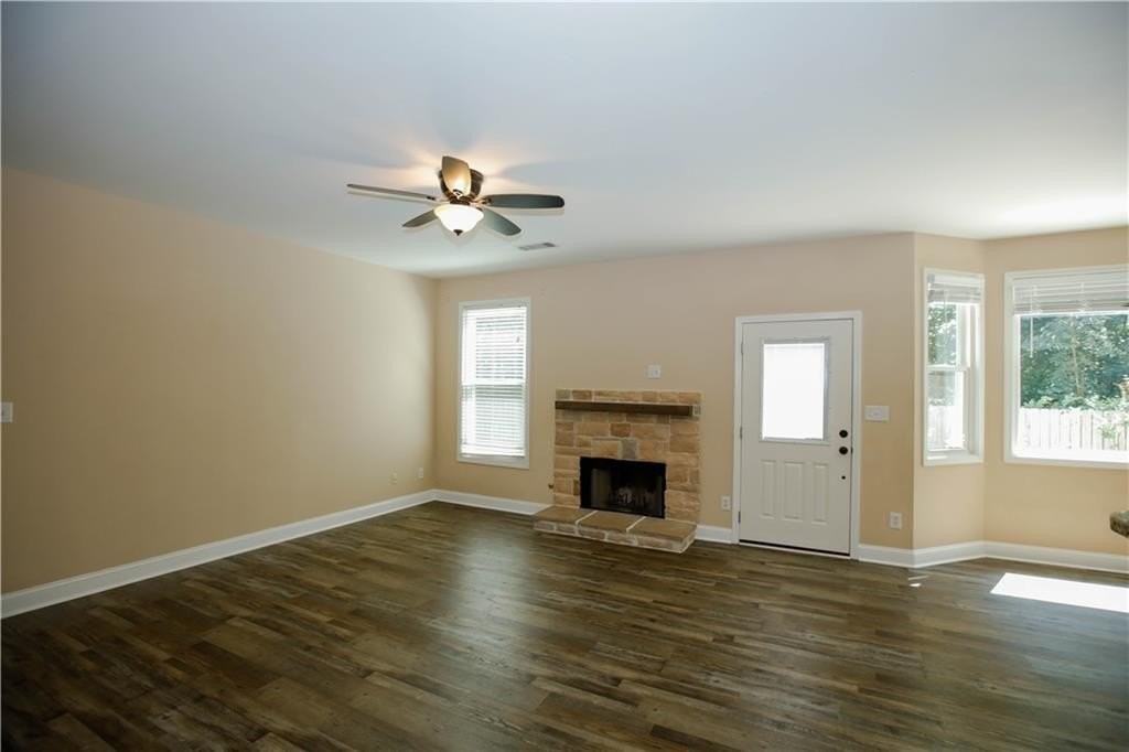1005 Landover Xing - Photo 2 of 46