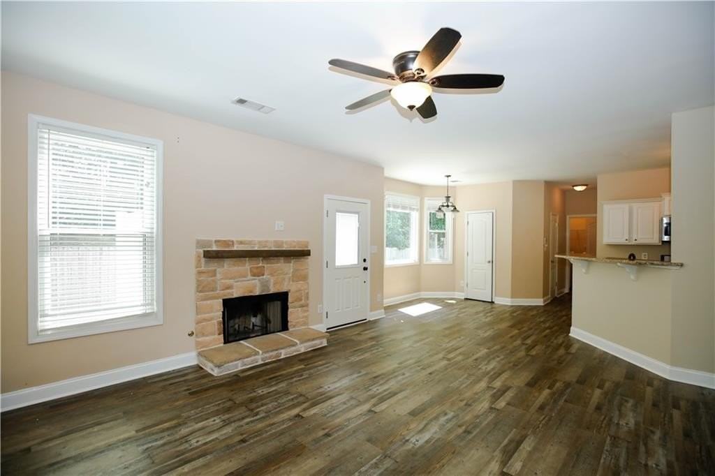 1005 Landover Xing - Photo 4 of 46