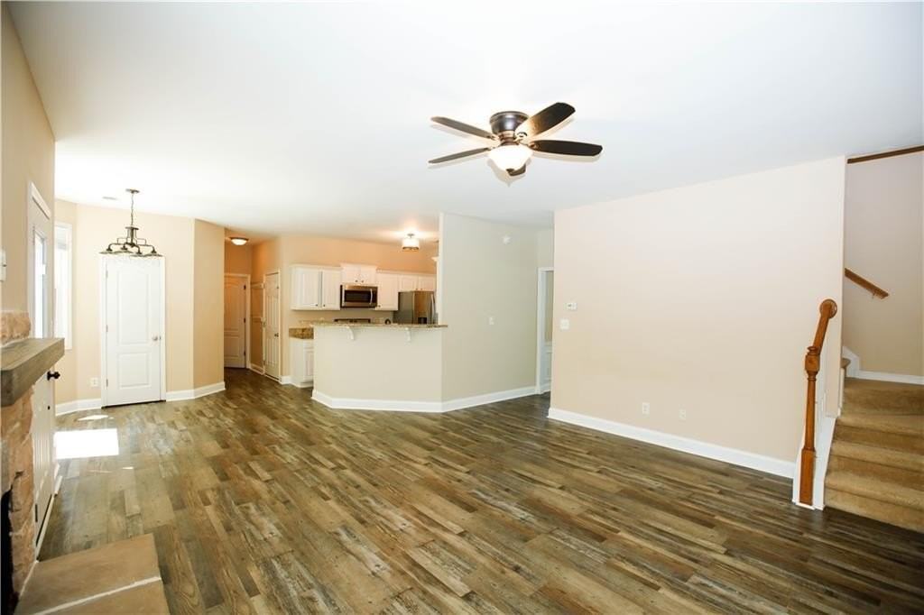 1005 Landover Xing - Photo 6 of 46