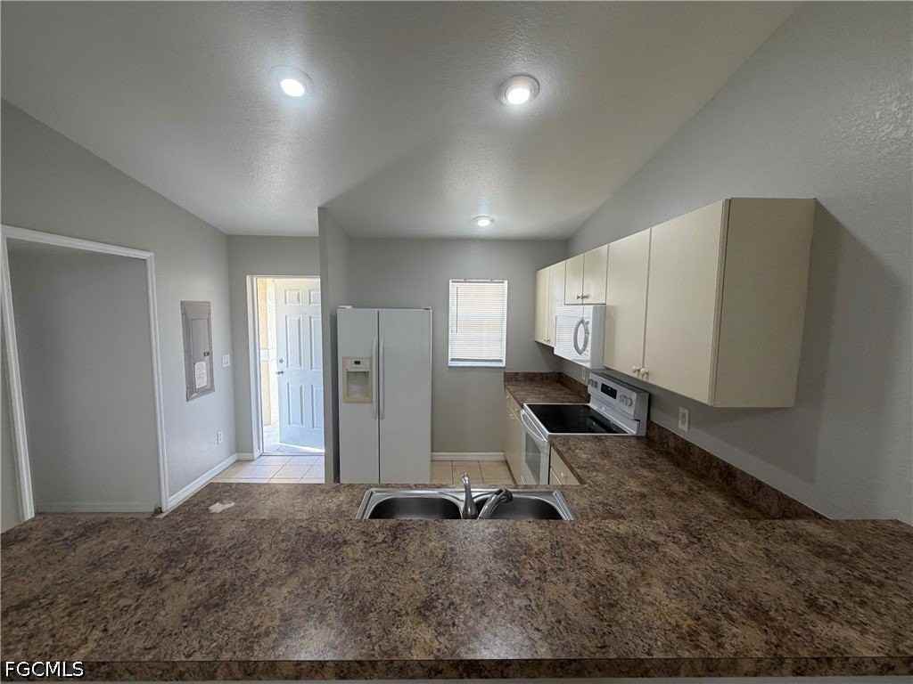 4535 26th St Sw - Photo 4 of 14