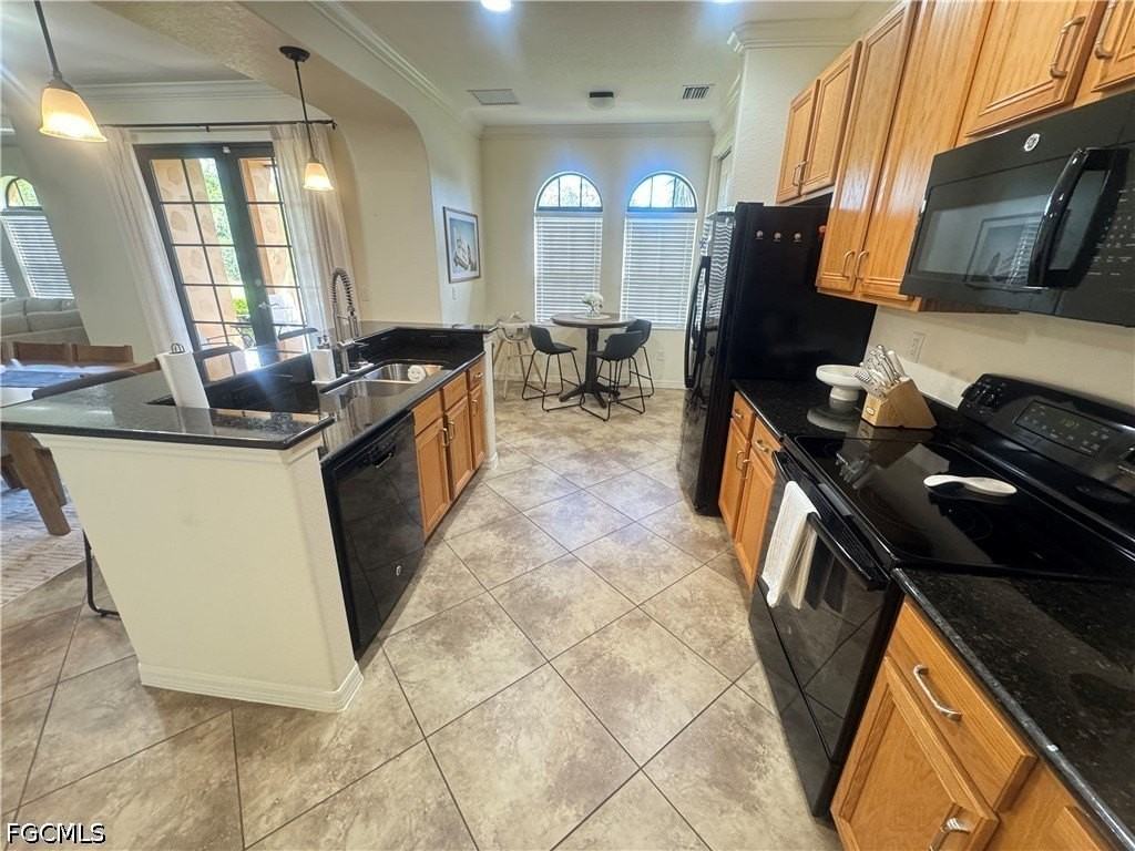 11907 Nalda St #11906 - Photo 5 of 39