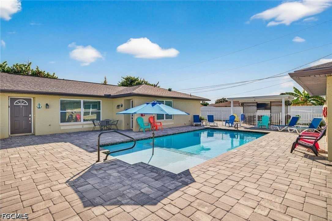 624 Se 46th St #1 - Photo 5 of 29