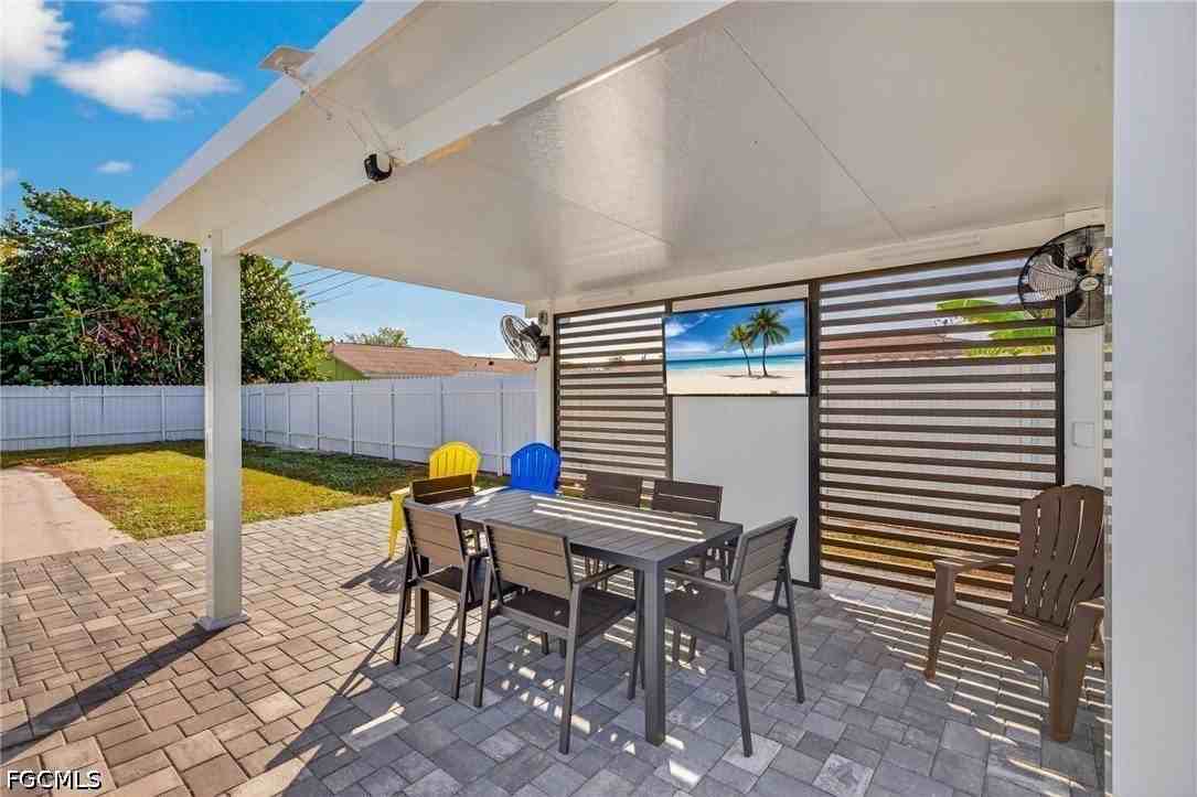 624 Se 46th St #1 - Photo 7 of 29