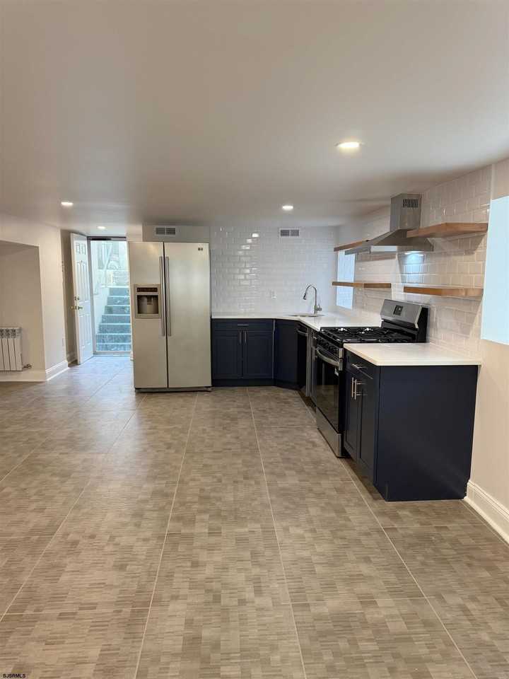 102 S Raleigh Ave - Photo 3 of 18