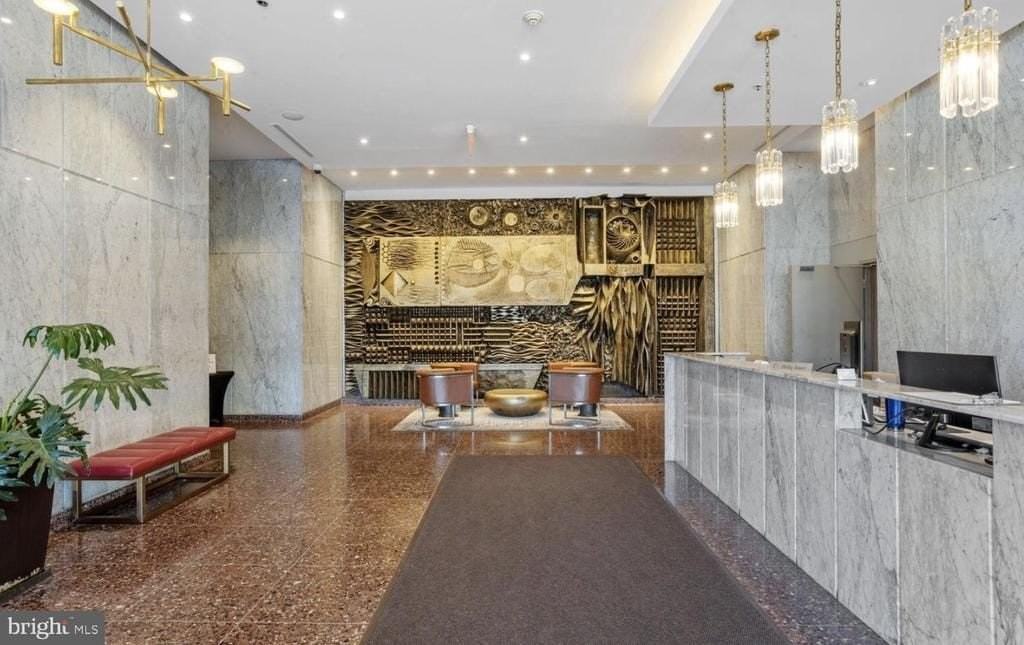 20159 N 8th St #401 - Photo 2 of 9