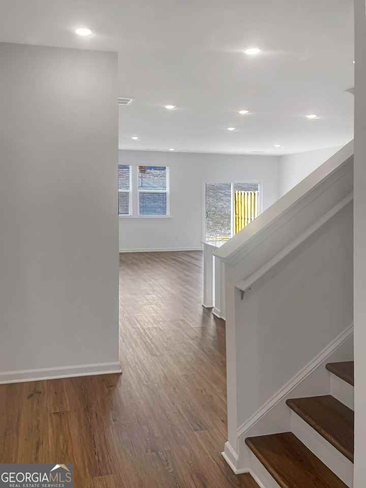 109 Milledge Commons Dr - Photo 5 of 6