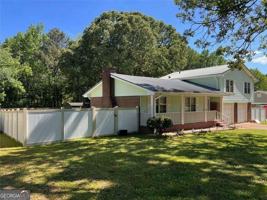 featured image of 2768 Majestic Cir