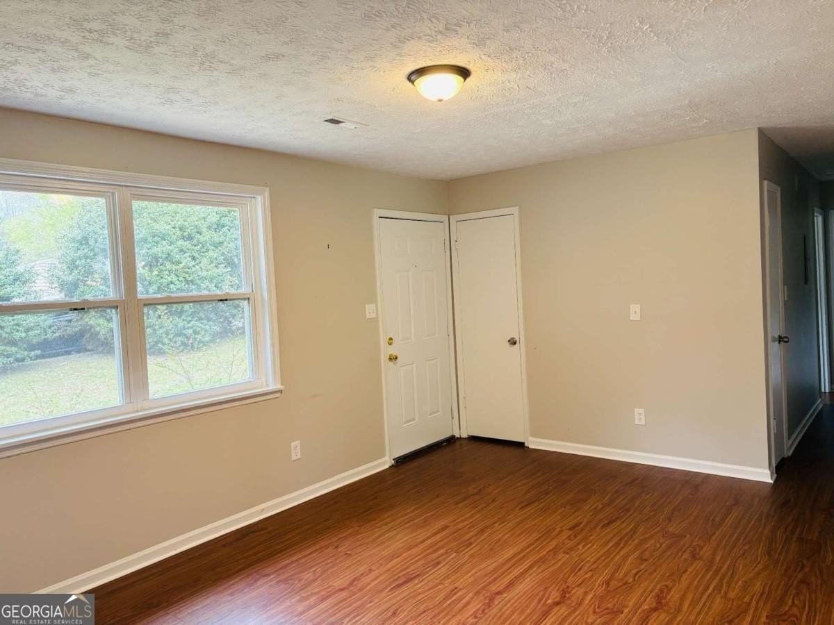 42 Westgate Park Ln - Photo 4 of 19