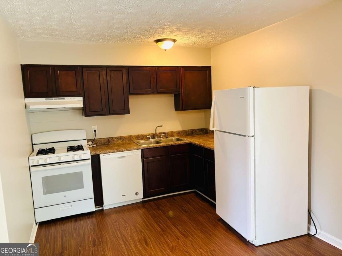 42 Westgate Park Ln - Photo 7 of 19