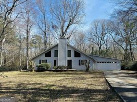 featured image of 2289 Roscoe Rd