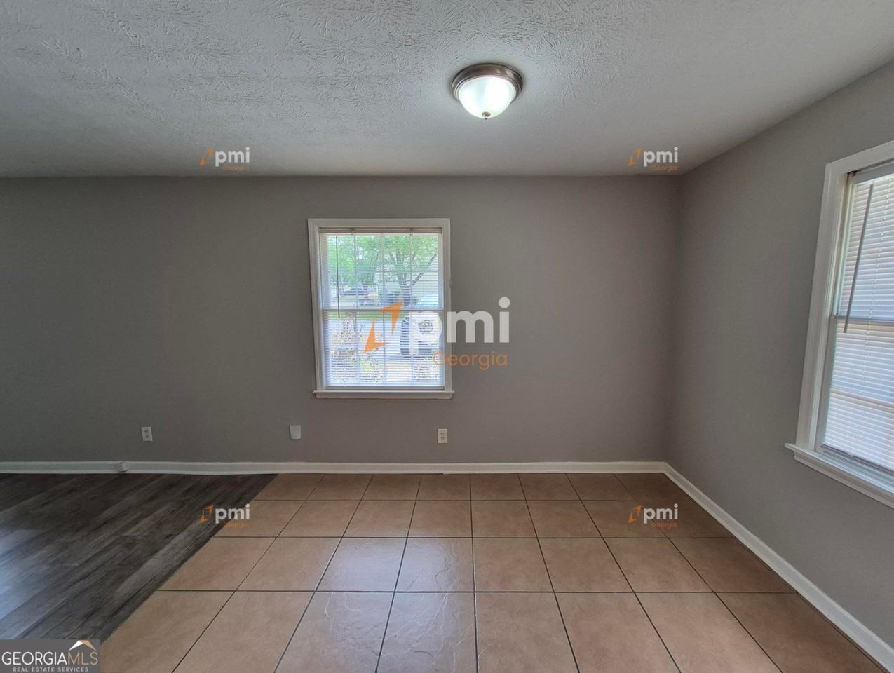 808 Wilson Cir Sw - Photo 3 of 12