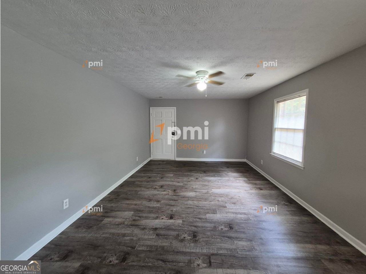 808 Wilson Cir Sw - Photo 4 of 12