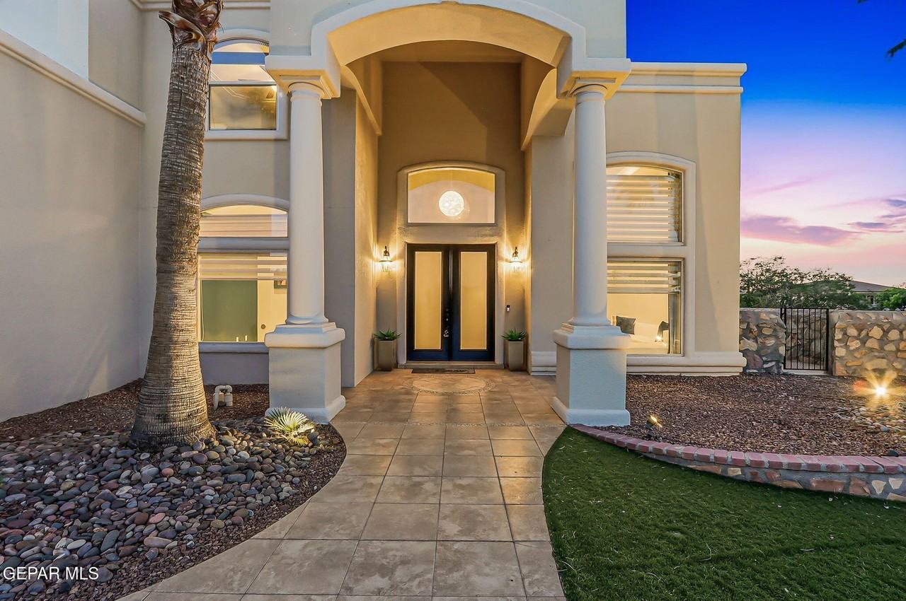 1297 Cypress Ridge Dr - Photo 4 of 50