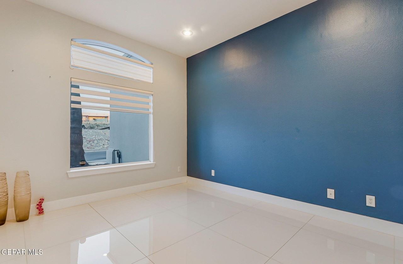 1297 Cypress Ridge Dr - Photo 7 of 50