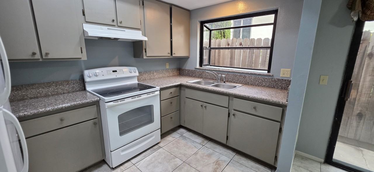 El Cajon Blvd & 50th St #2 - Photo 6 of 23