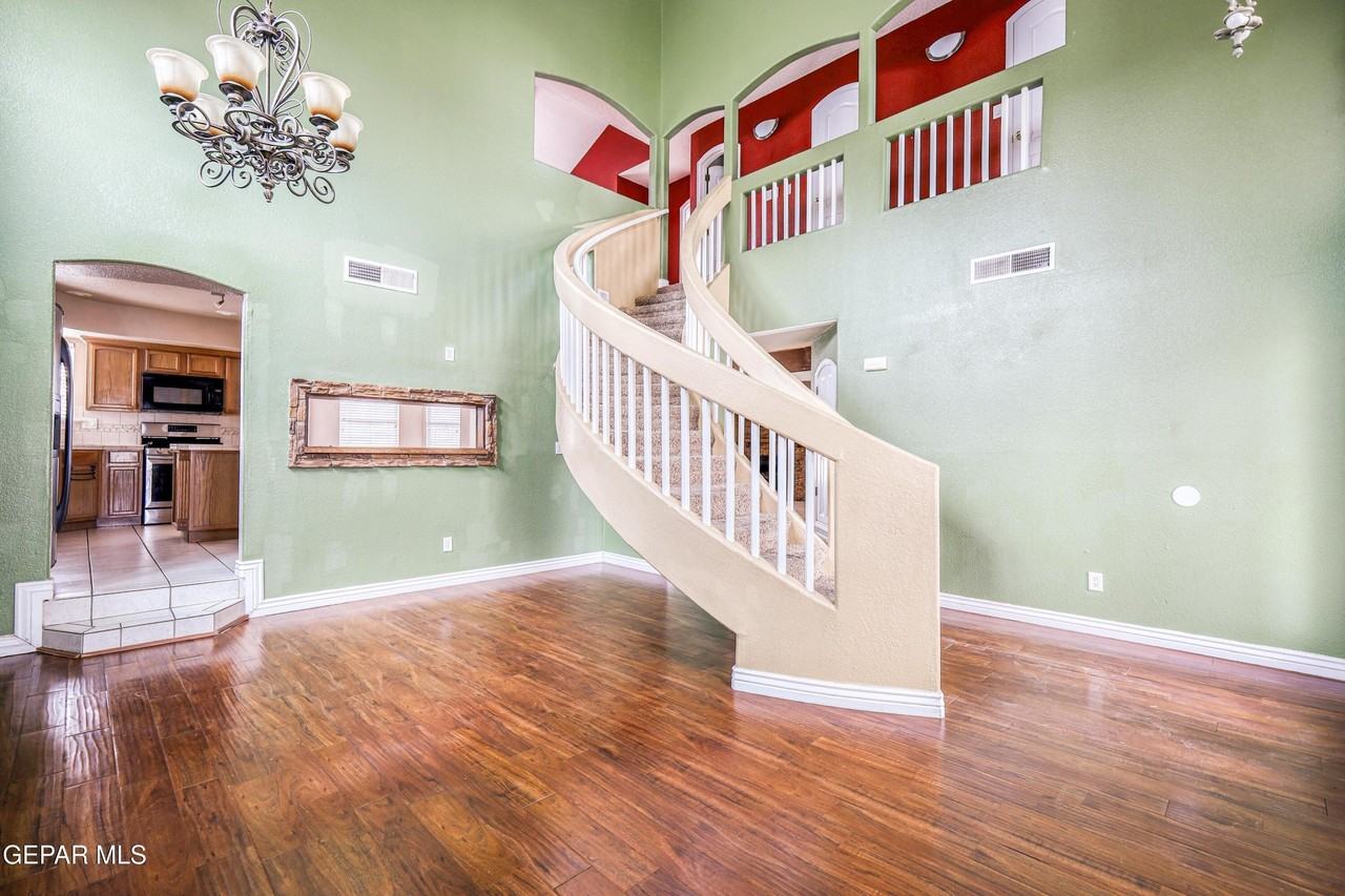 4733 R L Shoemaker Dr - Photo 7 of 50