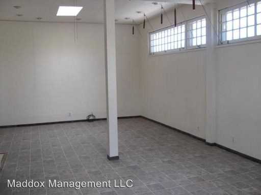 900 William St SE - Photo 2 of 4