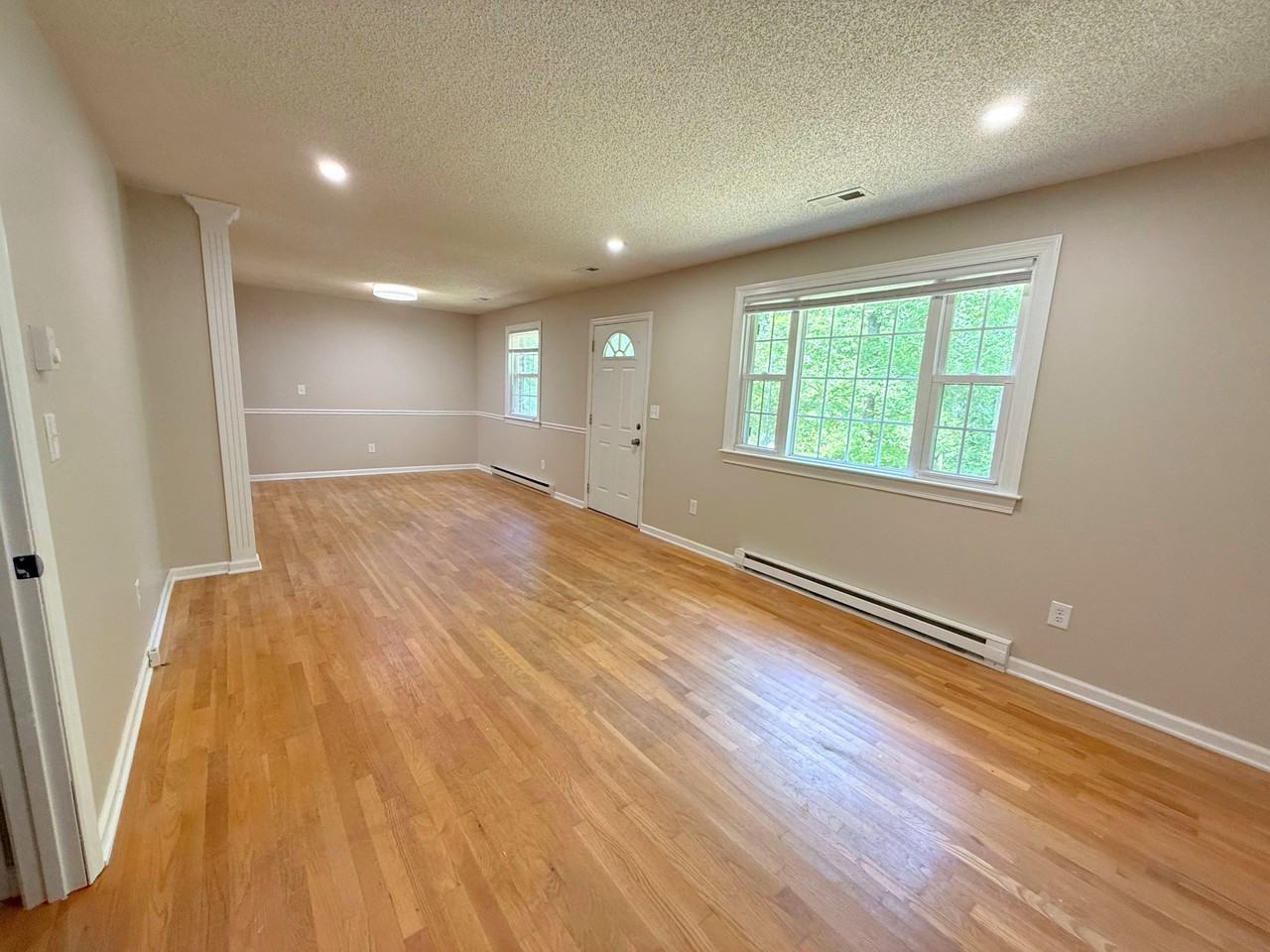 37 Carriage Dr #1 - Photo 6 of 18