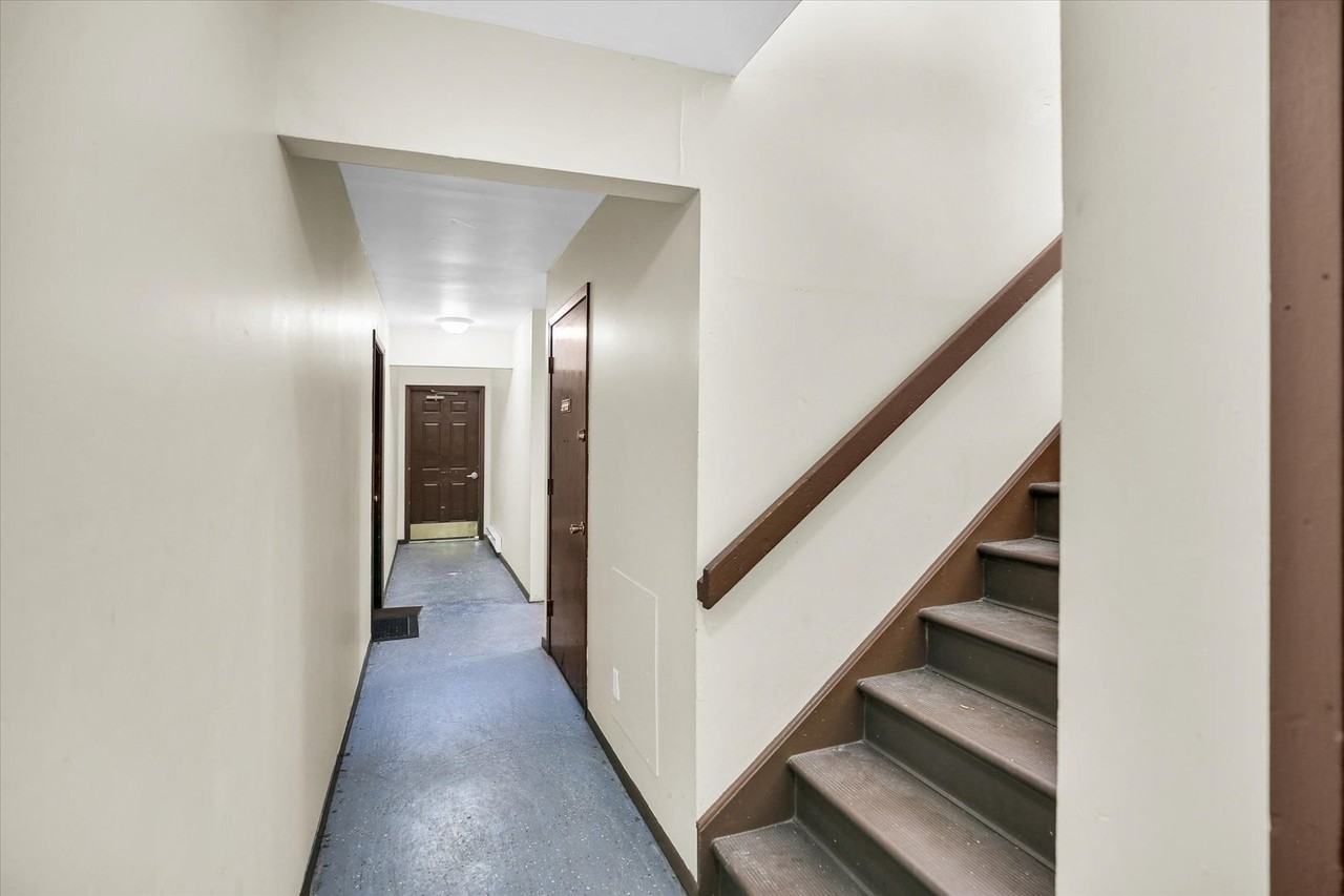 243 Keystone Drive - Photo 7 of 30