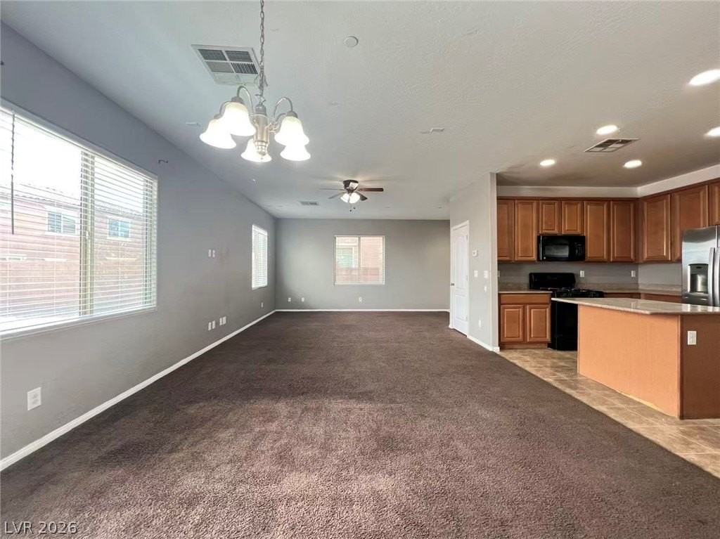 668 Forest Peak St - Photo 5 of 23