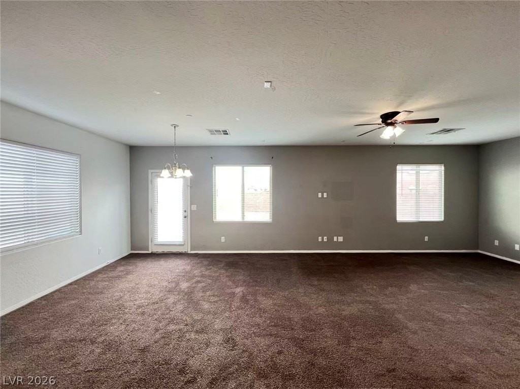 668 Forest Peak St - Photo 7 of 23