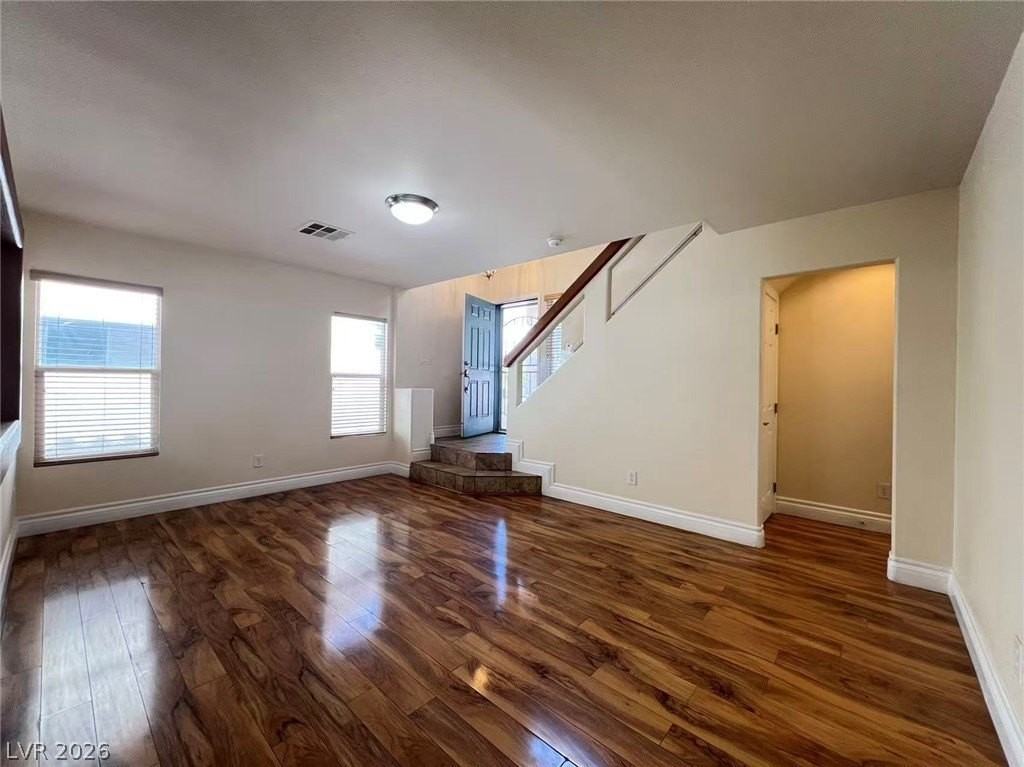 7645 Rustic Galleon St - Photo 3 of 32