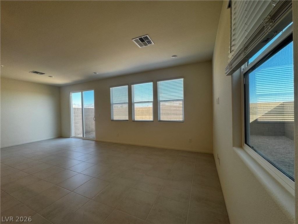 9250 Innot Ave - Photo 6 of 32