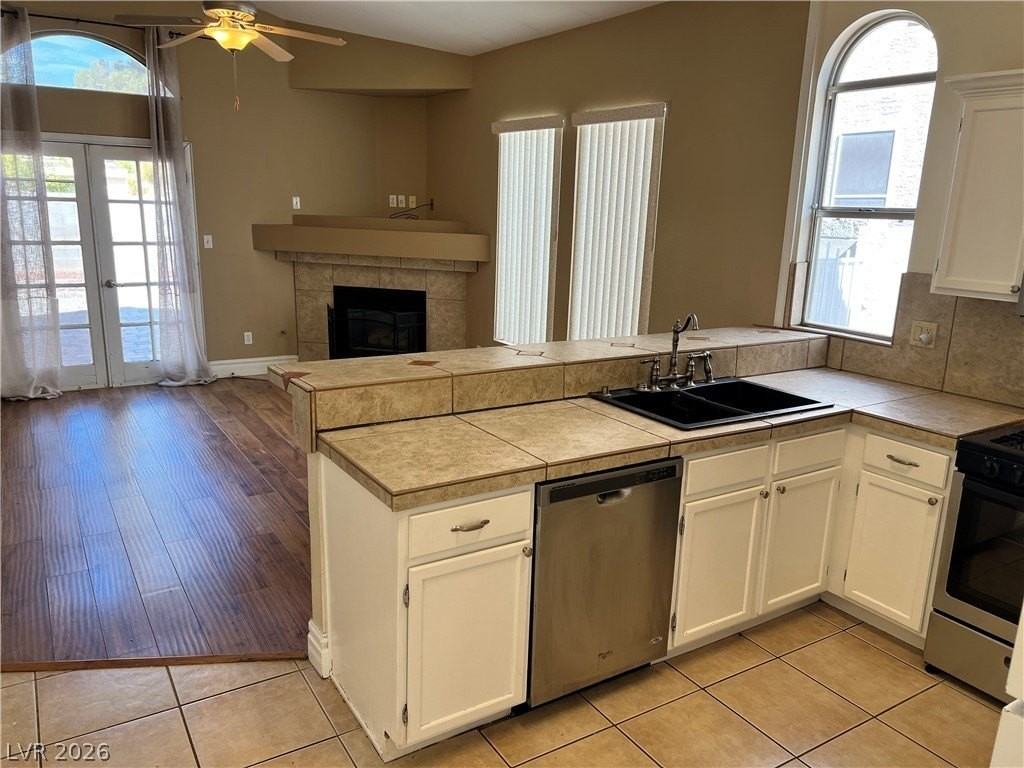 5705 Cliff Point Ct - Photo 6 of 15