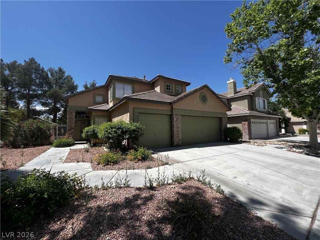 8327 San Ramon Dr - Photo 2 of 18