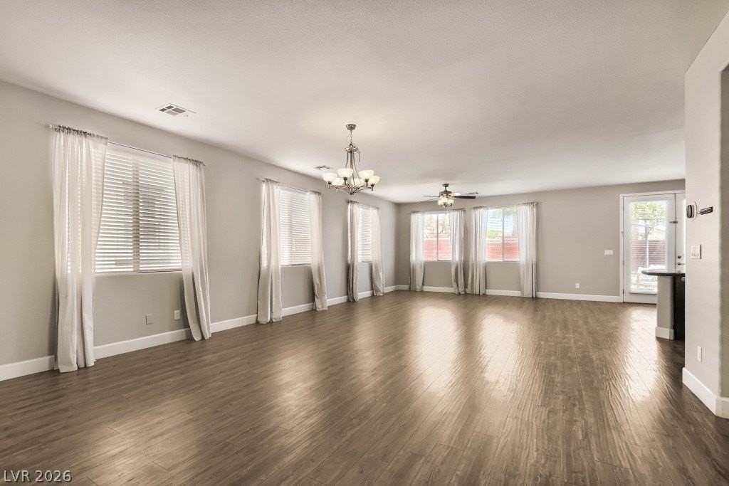 10356 Mystic Pine Rd - Photo 6 of 32