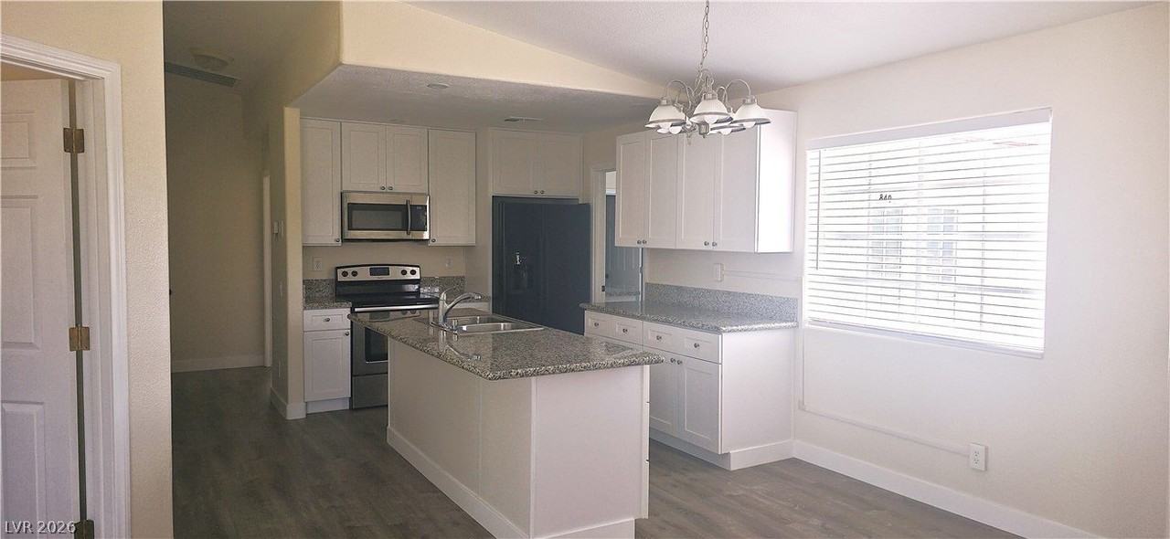 840 E Elderberry St #840 - Photo 4 of 20