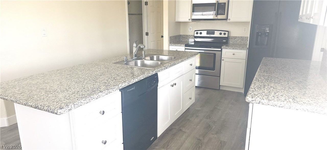 840 E Elderberry St #840 - Photo 5 of 20