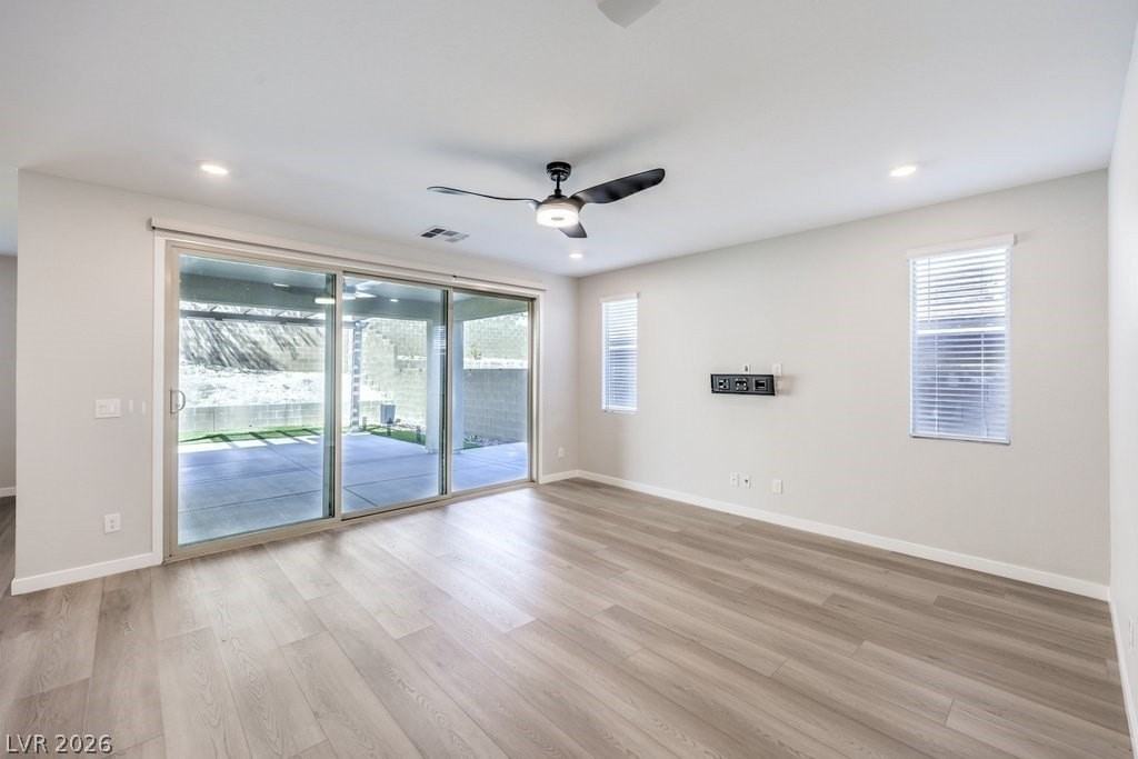 12392 Aster Hills Ave - Photo 5 of 50