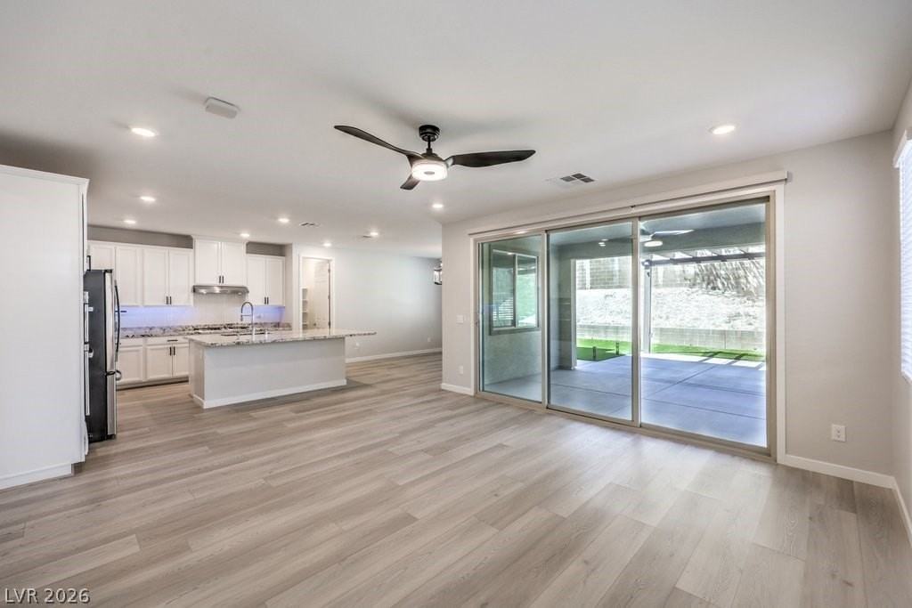 12392 Aster Hills Ave - Photo 7 of 50