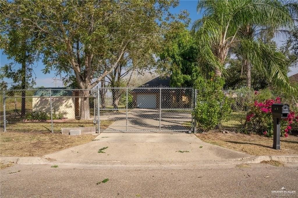 1701 E Campeche Ave - Photo 3 of 38