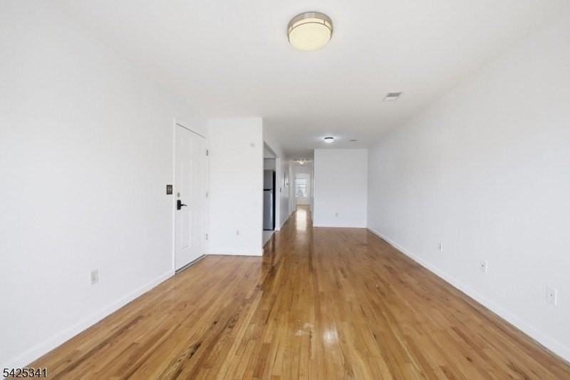 20 Wakeman Ave - Photo 4 of 21