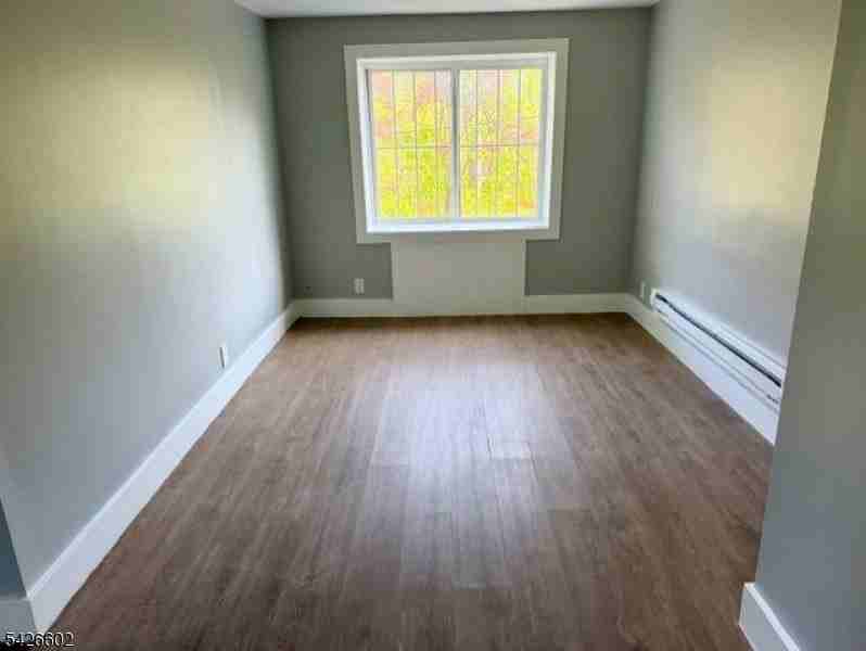 10 Beech Spring Dr #7C - Photo 5 of 6