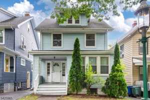 featured image of 51 Riggs Pl