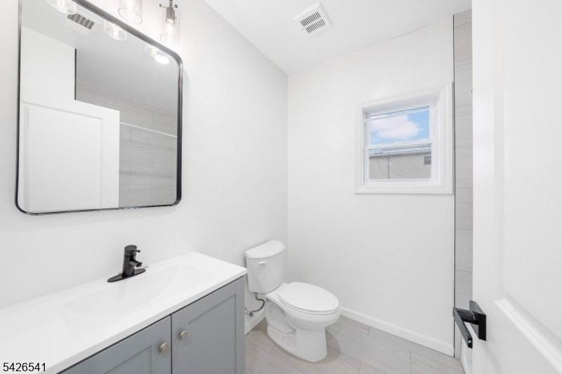 324 2nd St #2 - Photo 5 of 11