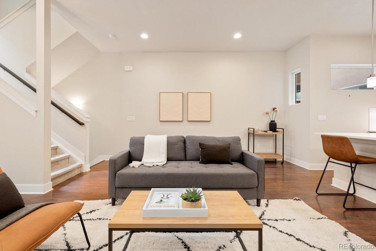 1635 KING ST - Photo 5 of 37