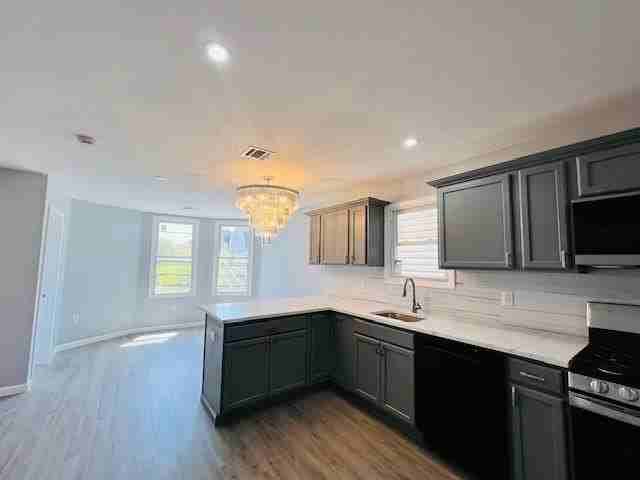 607 Garfield Ave - Photo 4 of 29