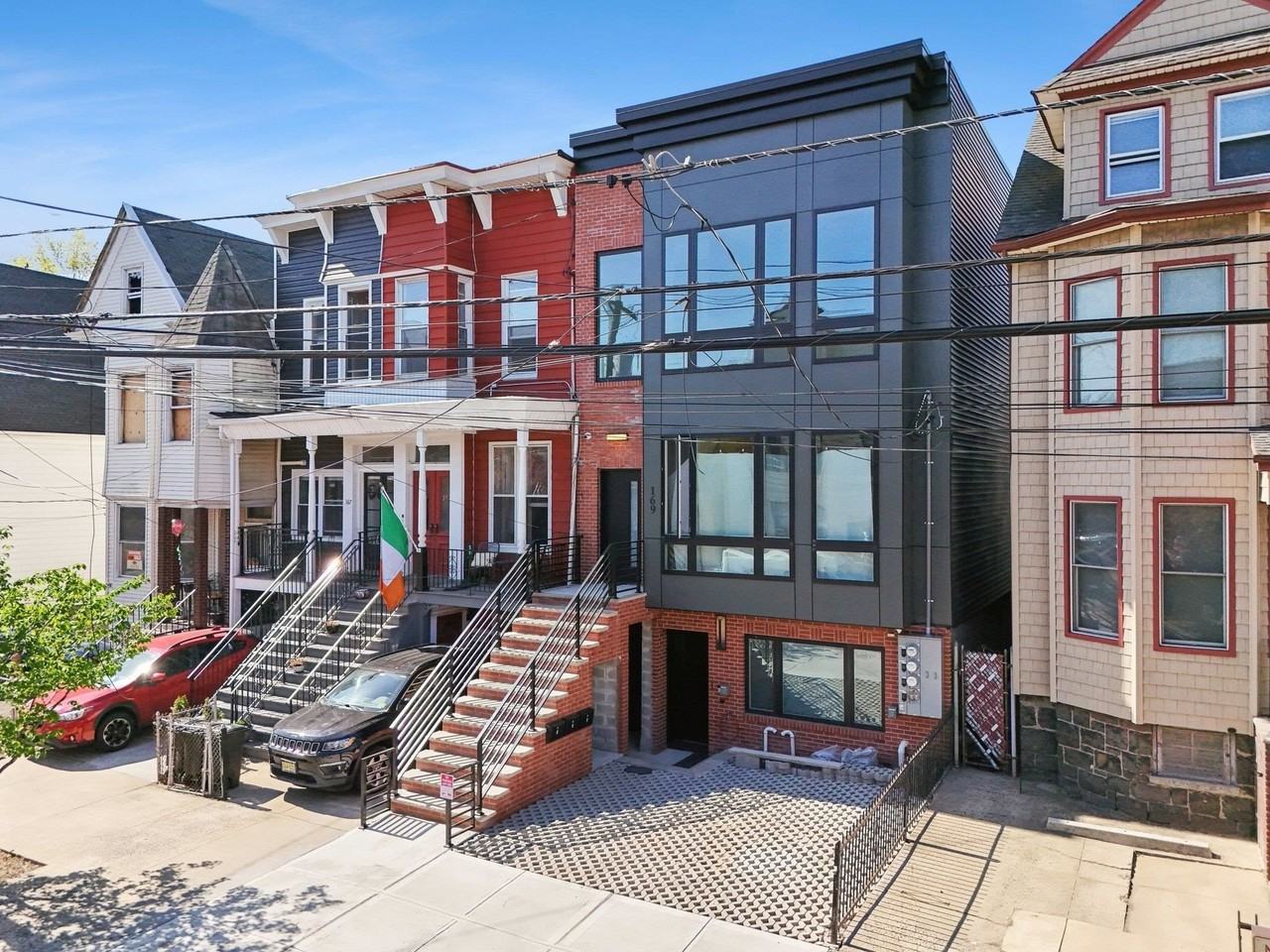 169 Bowers St #2 - Photo 2 of 43