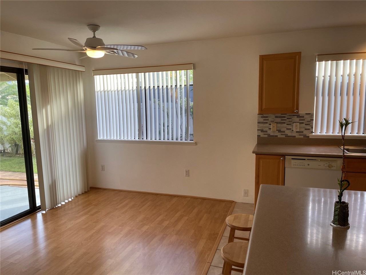 94-1012 Hakunui St #33 - Photo 4 of 11